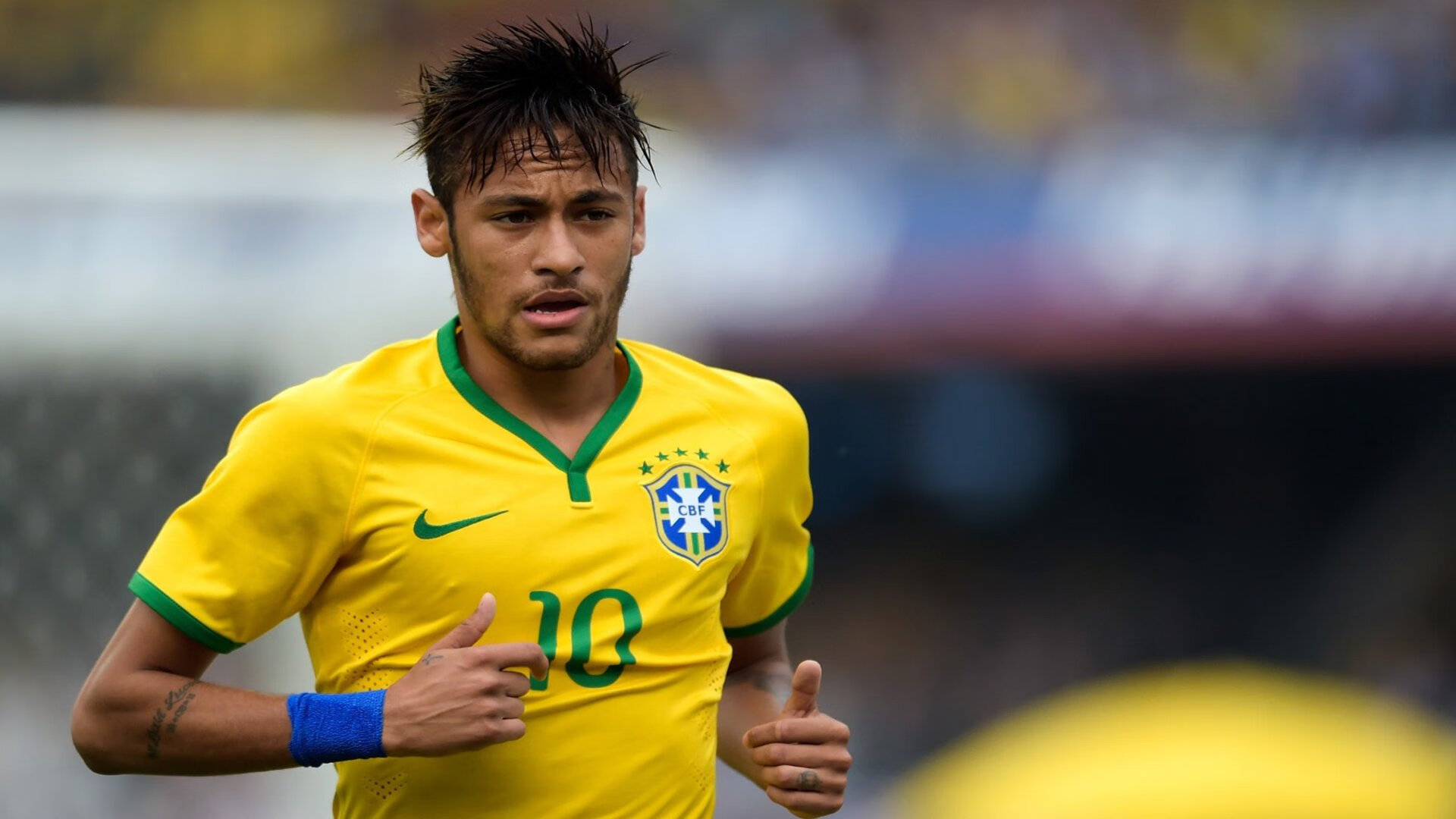 QQ飞车“极速争锋”年度总决赛迎来高潮，qq飞车如何挑战极速之巅